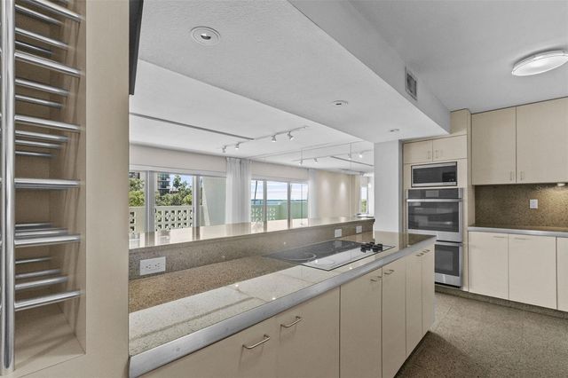 2401 BAYSHORE BOULEVARD 410, Tampa, FL 33629