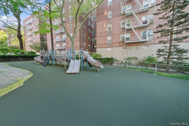 517 Riverdale 4D, Yonkers, NY 10705