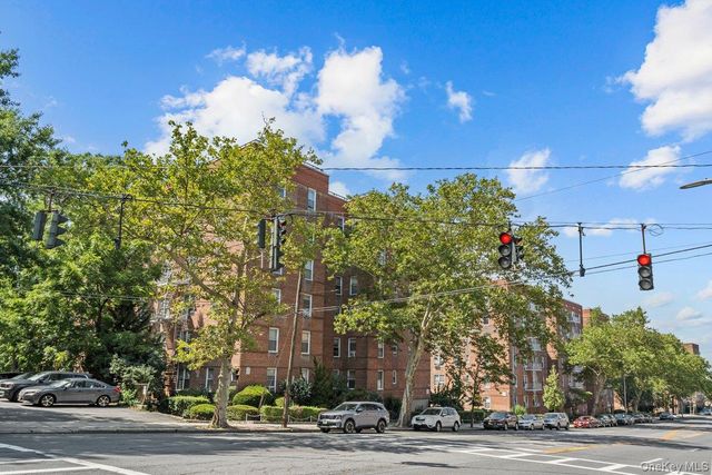 517 Riverdale 4D, Yonkers, NY 10705