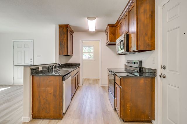 3955 Alamo Avenue, Fort Worth, TX 76107