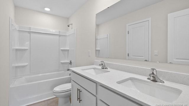 152 Charlies Bend Way, Spring Lake, NC 28390