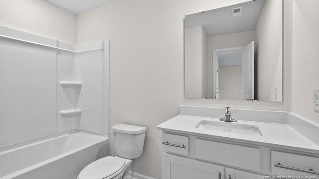 152 Charlies Bend Way, Spring Lake, NC 28390