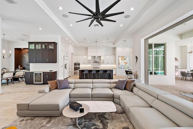6081 Wildcat Run, West Palm Beach, FL 33412