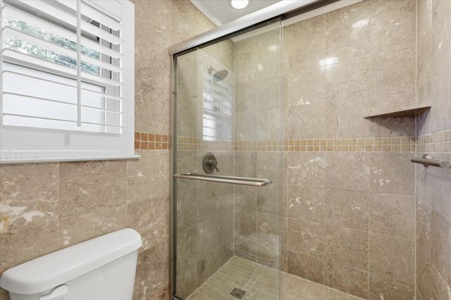 2009 Tanglewood Drive, Grapevine, TX 76051