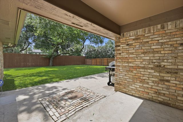 2009 Tanglewood Drive, Grapevine, TX 76051