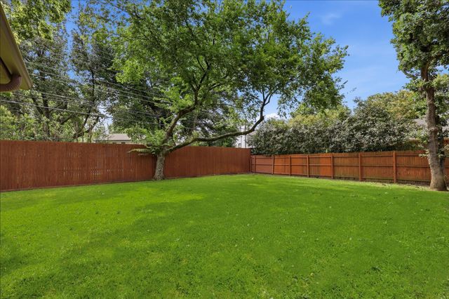 2009 Tanglewood Drive, Grapevine, TX 76051
