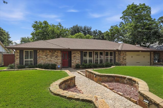 2009 Tanglewood Drive, Grapevine, TX 76051
