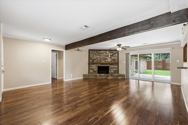 2009 Tanglewood Drive, Grapevine, TX 76051