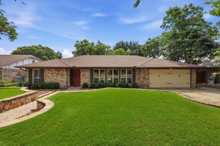 2009 Tanglewood Drive, Grapevine, TX 76051
