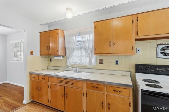 4800 Cayuga Drive, St Louis, MO 63123