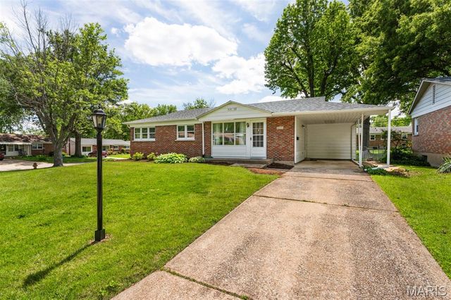 4800 Cayuga Drive, St Louis, MO 63123