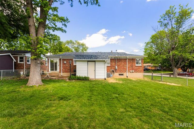 4800 Cayuga Drive, St Louis, MO 63123