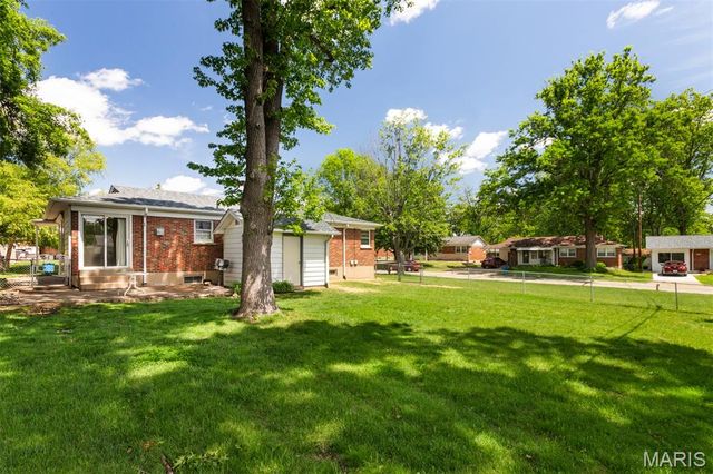 4800 Cayuga Drive, St Louis, MO 63123