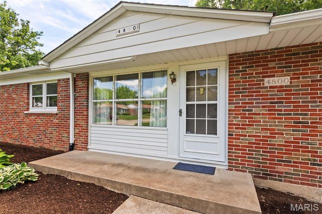 4800 Cayuga Drive, St Louis, MO 63123