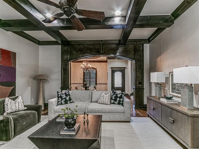 16233 Josiah Place, Edmond, OK 73013