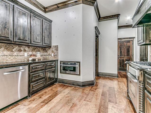 16233 Josiah Place, Edmond, OK 73013