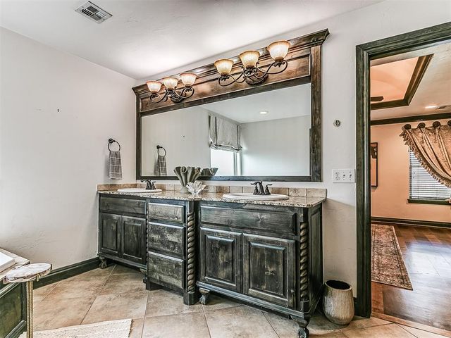 16233 Josiah Place, Edmond, OK 73013