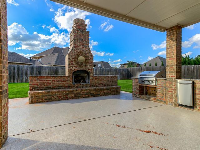 16233 Josiah Place, Edmond, OK 73013