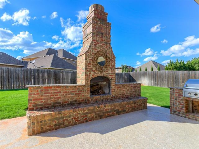 16233 Josiah Place, Edmond, OK 73013