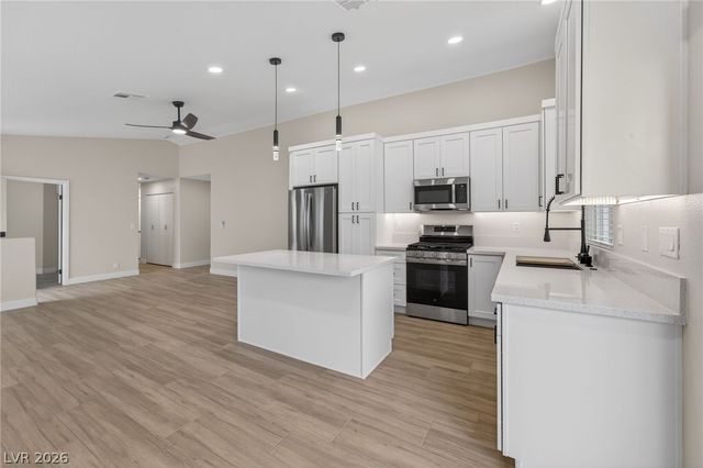 8456 West Gilmore Avenue, Las Vegas, NV 89129