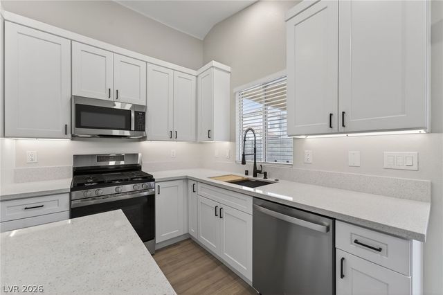 8456 West Gilmore Avenue, Las Vegas, NV 89129