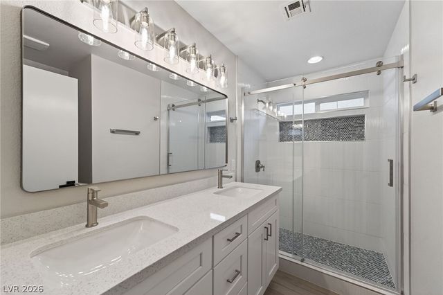 8456 West Gilmore Avenue, Las Vegas, NV 89129