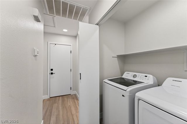 8456 West Gilmore Avenue, Las Vegas, NV 89129