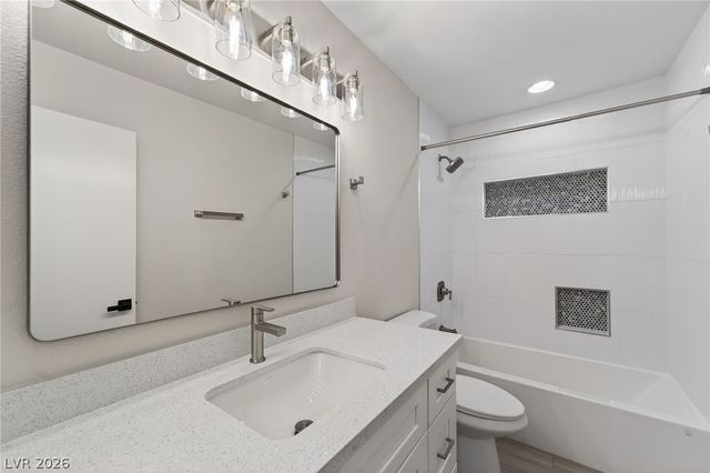 8456 West Gilmore Avenue, Las Vegas, NV 89129