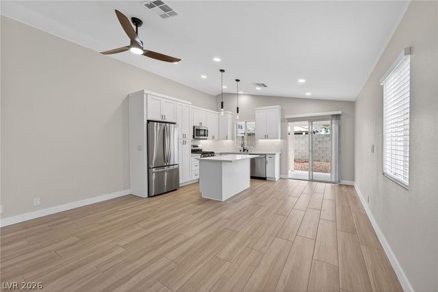 8456 West Gilmore Avenue, Las Vegas, NV 89129