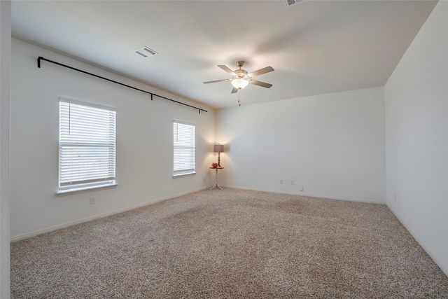 7525 Pleasant Oaks Street, Fort Worth, TX 76120