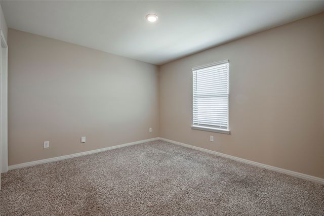 7525 Pleasant Oaks Street, Fort Worth, TX 76120