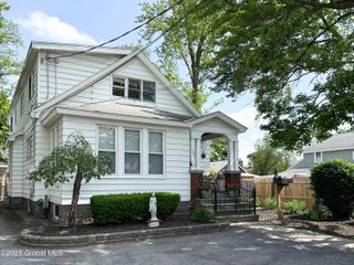 128 Mariaville Road, Rotterdam, NY 12306