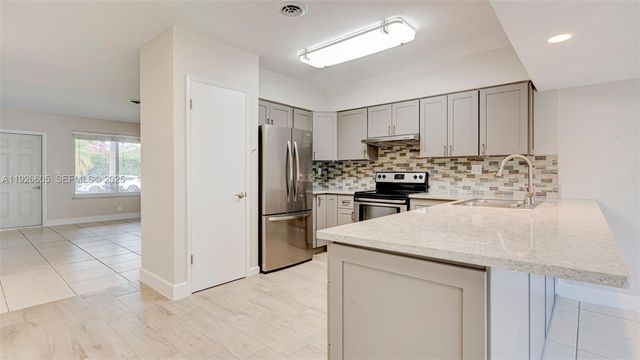 1001 Citrus Isle 1-east, Fort Lauderdale, FL 33315