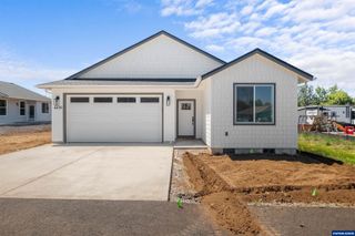 4430 Knotty Pine Ct, Sweet Home, OR 97386