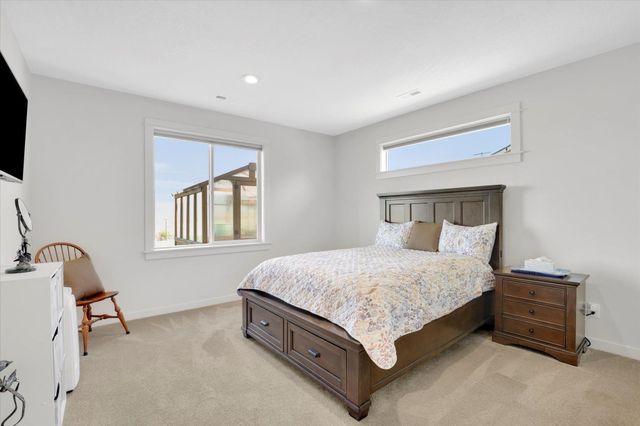 1725 S Donwood St, Greenacres, WA 99037