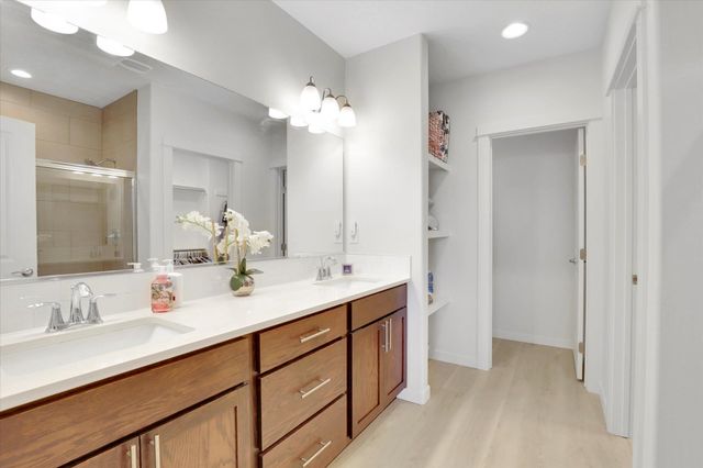 1725 S Donwood St, Greenacres, WA 99037