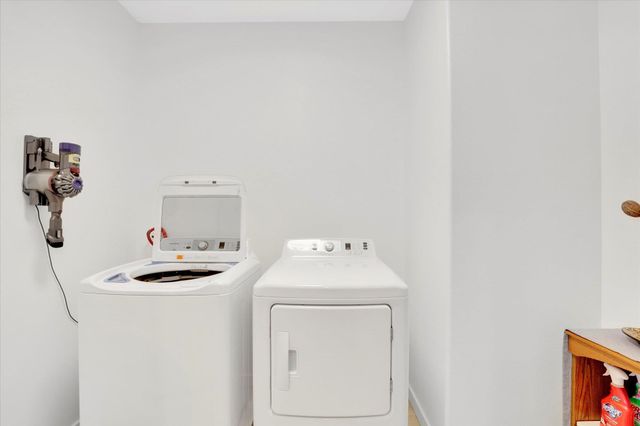 1725 S Donwood St, Greenacres, WA 99037