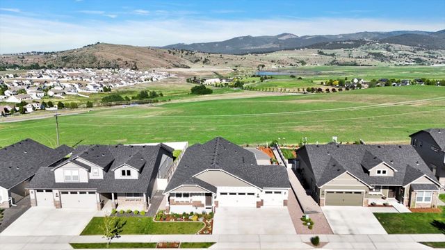 1725 S Donwood St, Greenacres, WA 99037