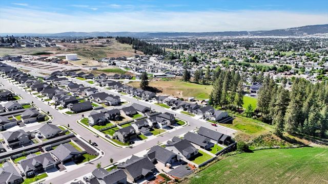 1725 S Donwood St, Greenacres, WA 99037