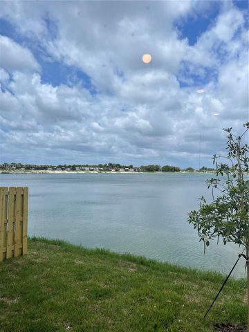 20564 NE 5th Pl, Miami, FL 33179