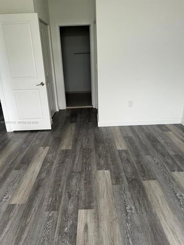 20564 NE 5th Pl, Miami, FL 33179