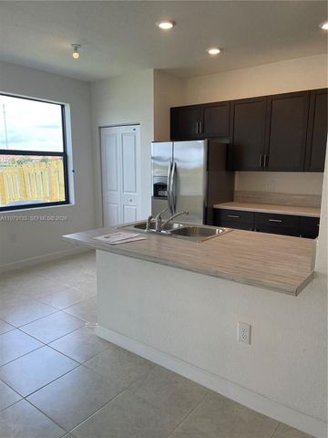 20564 NE 5th Pl, Miami, FL 33179