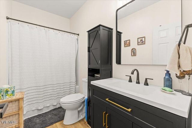 905 Fairlane Drive, Elizabethton, TN 37643