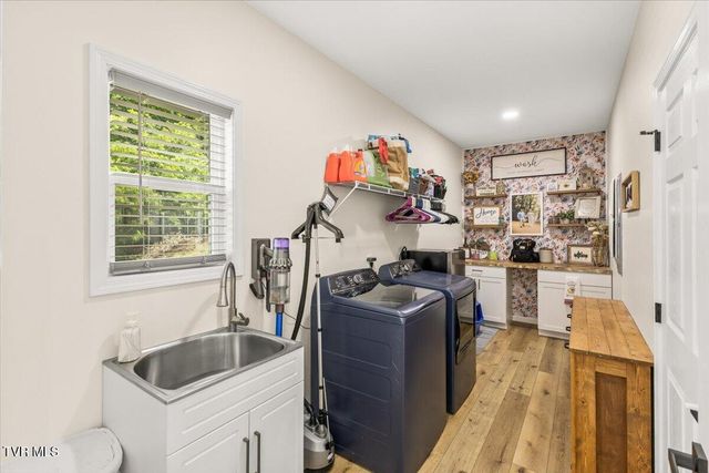 905 Fairlane Drive, Elizabethton, TN 37643
