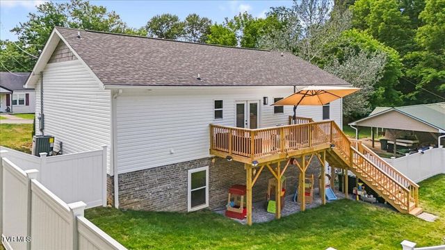 905 Fairlane Drive, Elizabethton, TN 37643