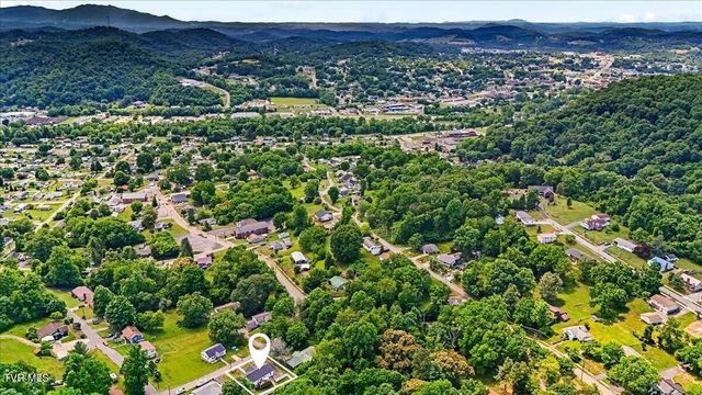905 Fairlane Drive, Elizabethton, TN 37643