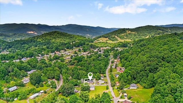 905 Fairlane Drive, Elizabethton, TN 37643