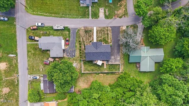 905 Fairlane Drive, Elizabethton, TN 37643