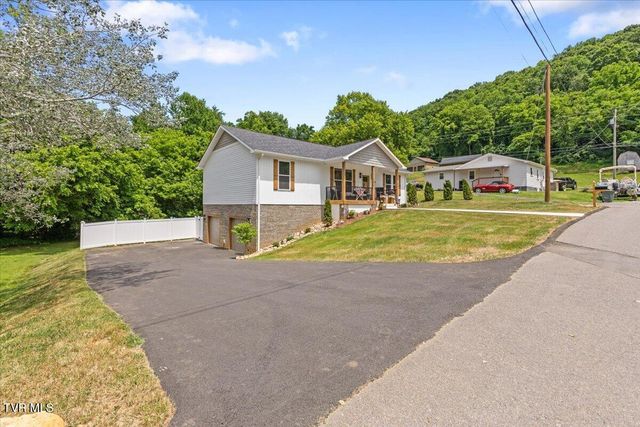 905 Fairlane Drive, Elizabethton, TN 37643