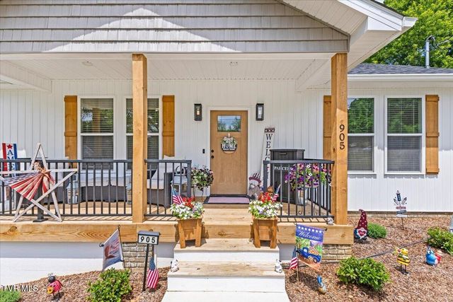 905 Fairlane Drive, Elizabethton, TN 37643